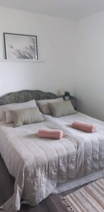 Bridgiet Home Apartman Черсегтомай Экстерьер фото